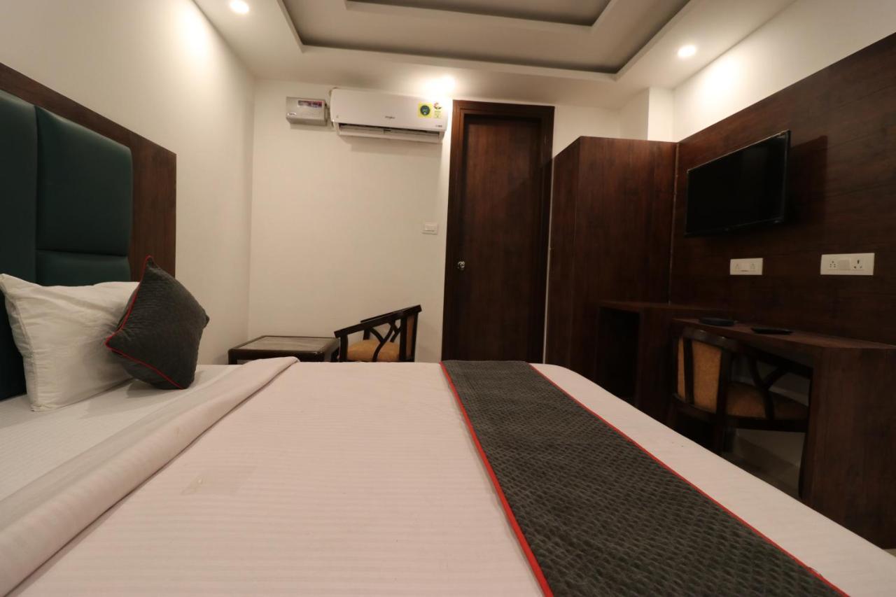 Hotel Krone A Family Hotel Near Igi Airport Delhi New Delhi Eksteriør bilde