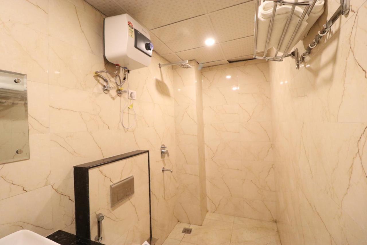Hotel Krone A Family Hotel Near Igi Airport Delhi New Delhi Eksteriør bilde
